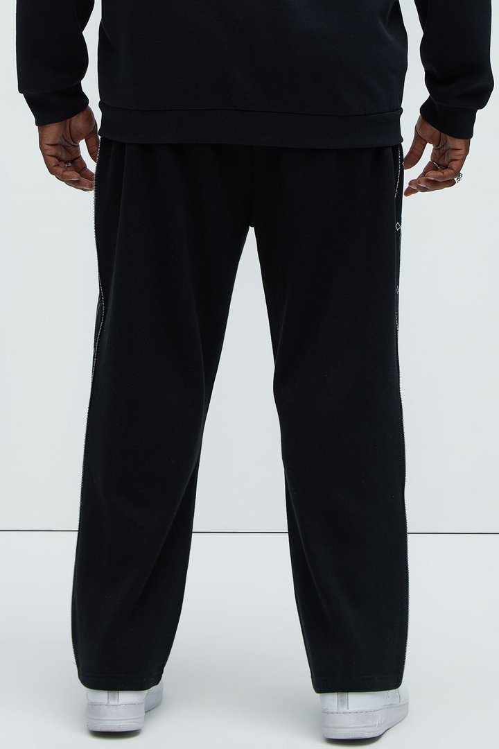 Tayson Cross Straight Sweatpants - Black