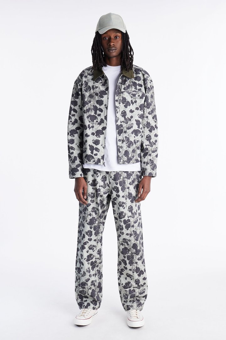 Relaxed Straight Grow Through It Cheetah Pant - Green/combo