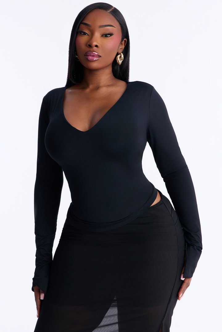 Second Skin Deep U Neck Long Sleeve Top - Black