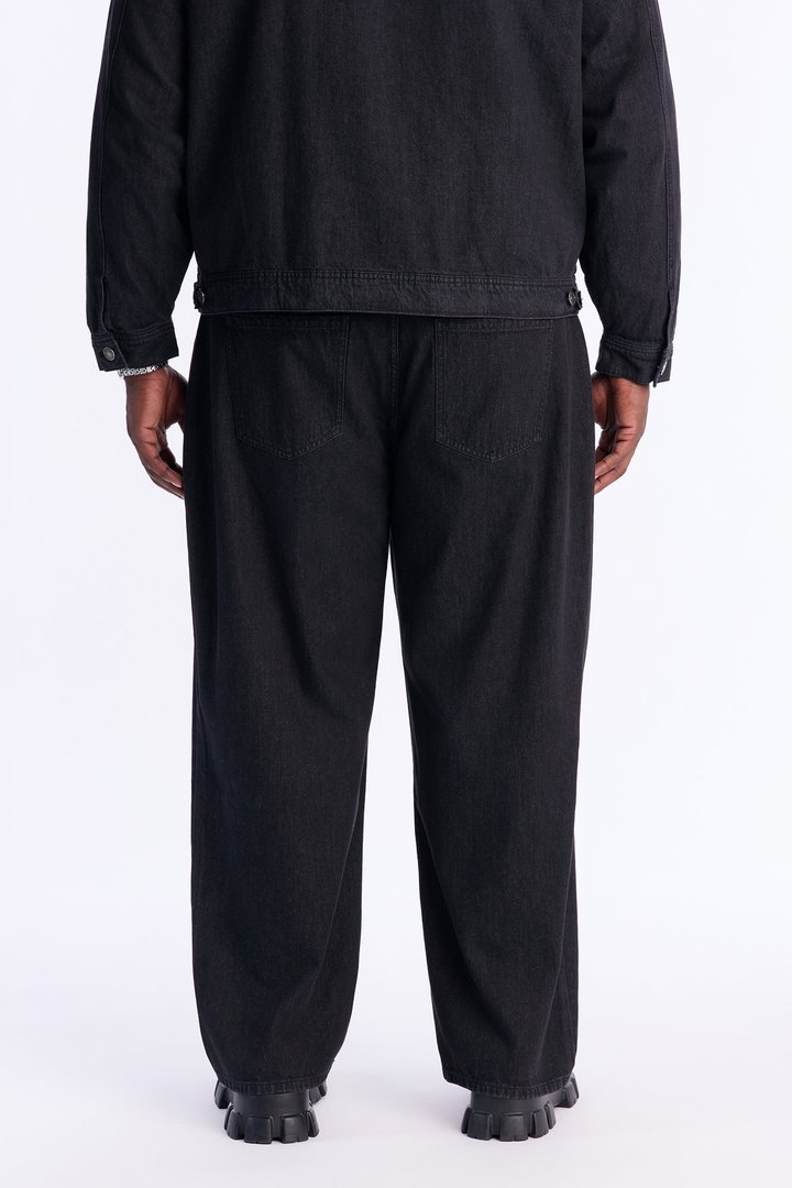 Barrel Aime Pleated Jean - Black Wash