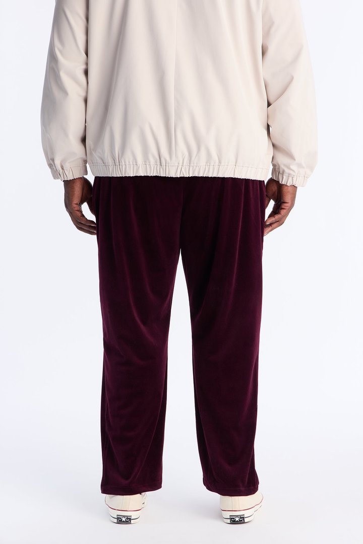 Straight Lincoln Park Textured Trouser - Burgundy