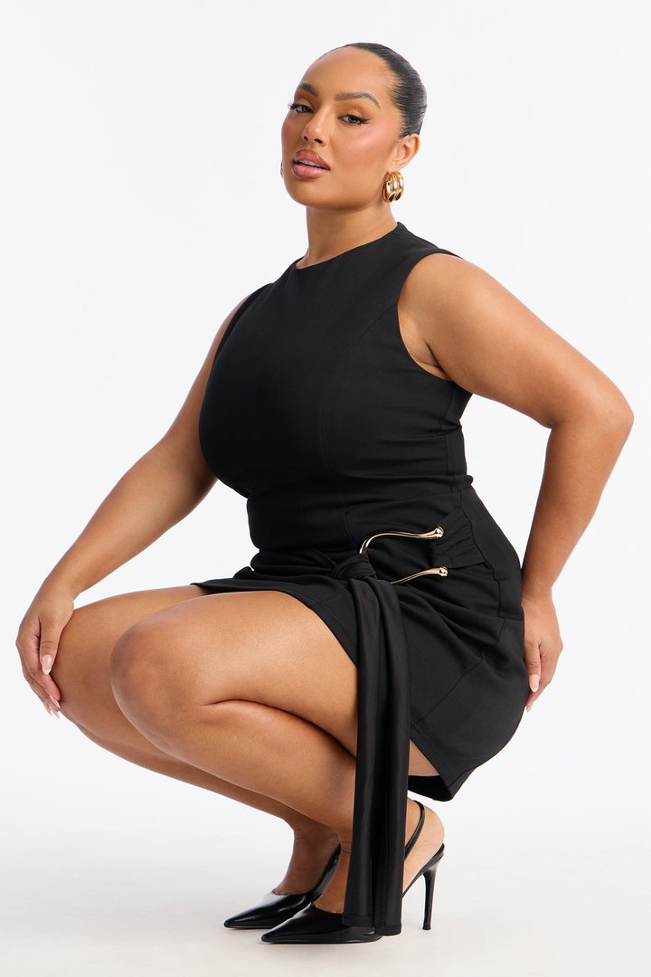Elara Sleeveless Mini Dress - Black