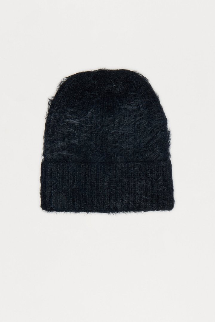 Fuzzy Feeling Beanie - Black