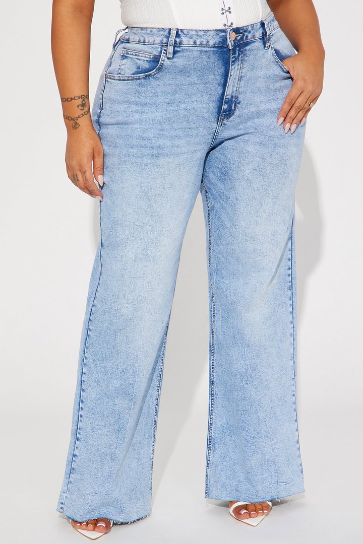 So Valid Stretch Wide Leg Jeans - Light Wash
