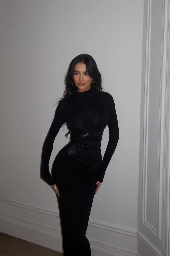 Beyond Snatched Maxi Dress - Black/Black