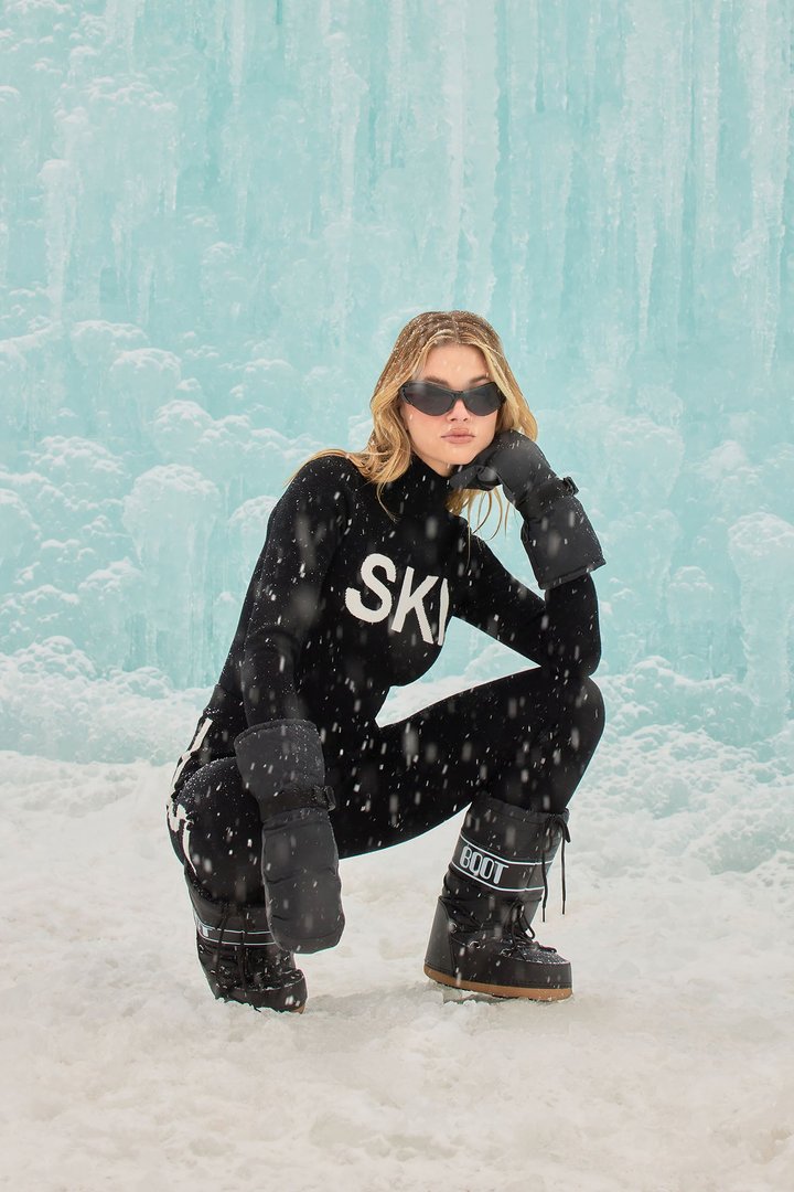 Ski Season Pullover Sweater Set - Black