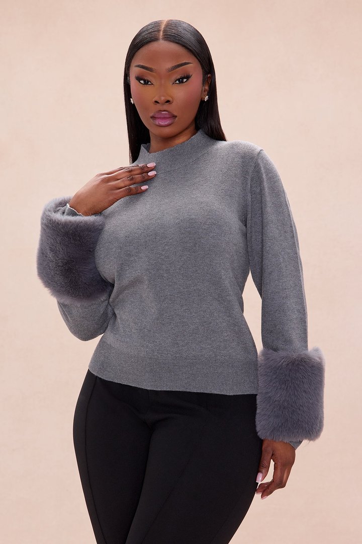 Keep Warm Fur Cuff Sweater - Grey