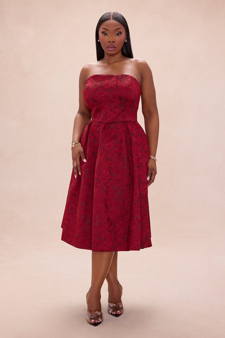 Ashlyn Strapless Jacquard Midi Dress - Wine
