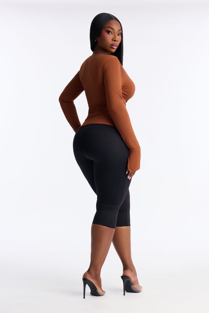 Second Skin Deep U Neck Long Sleeve Top - Mocha