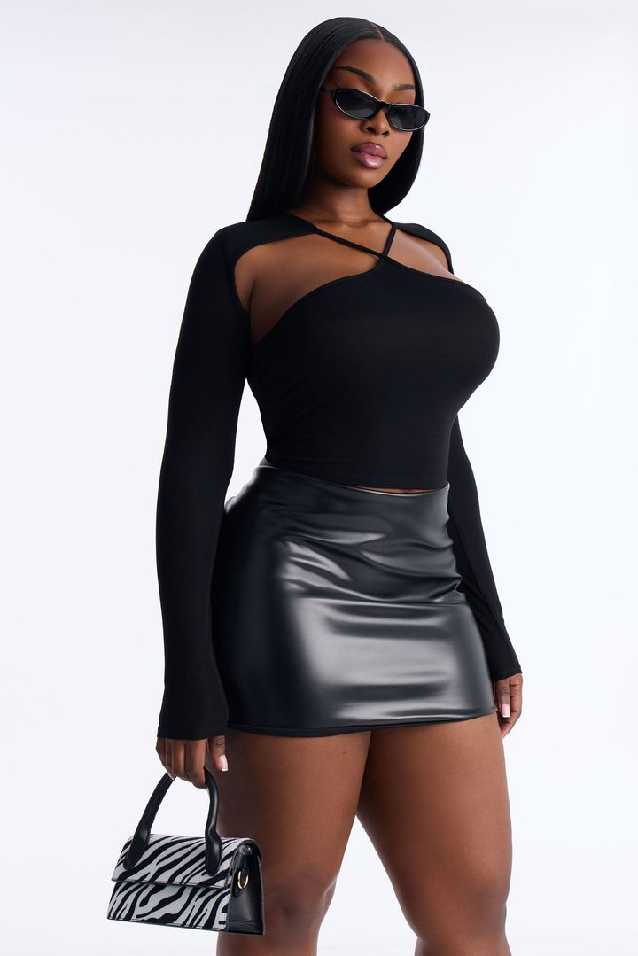 Courtney Cut Out Top - Black