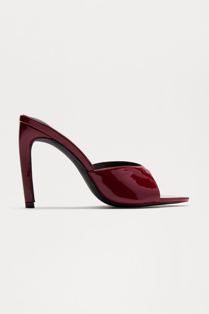 Iridessa 3.5″ Stiletto Heels - Burgundy