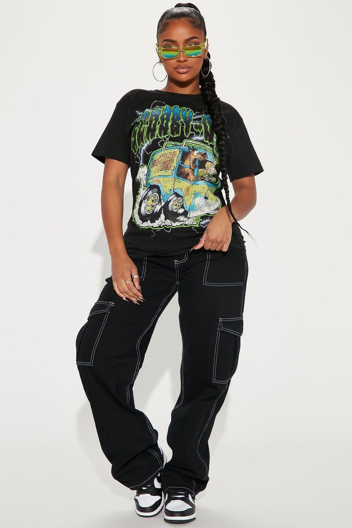 Mystery Machine Scooby Doo Graphic Tee - Black
