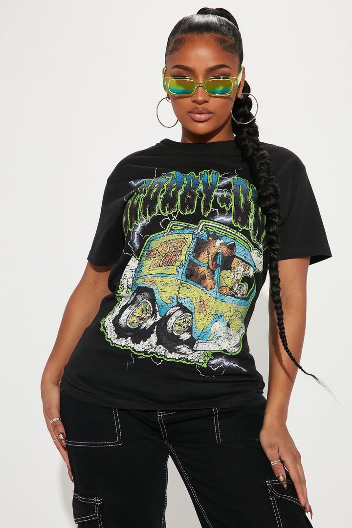 Mystery Machine Scooby Doo Graphic Tee - Black