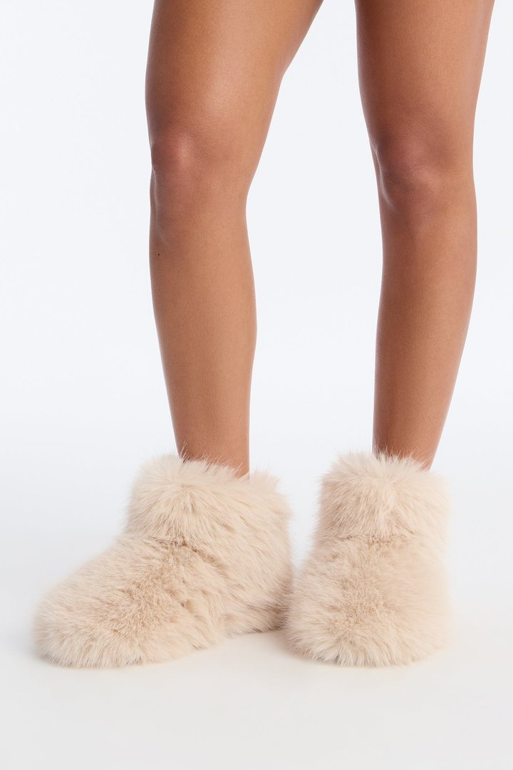 Northern Faux Fur Booties - Beige