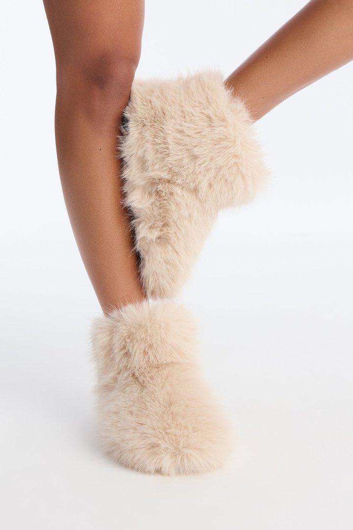 Northern Faux Fur Booties - Beige
