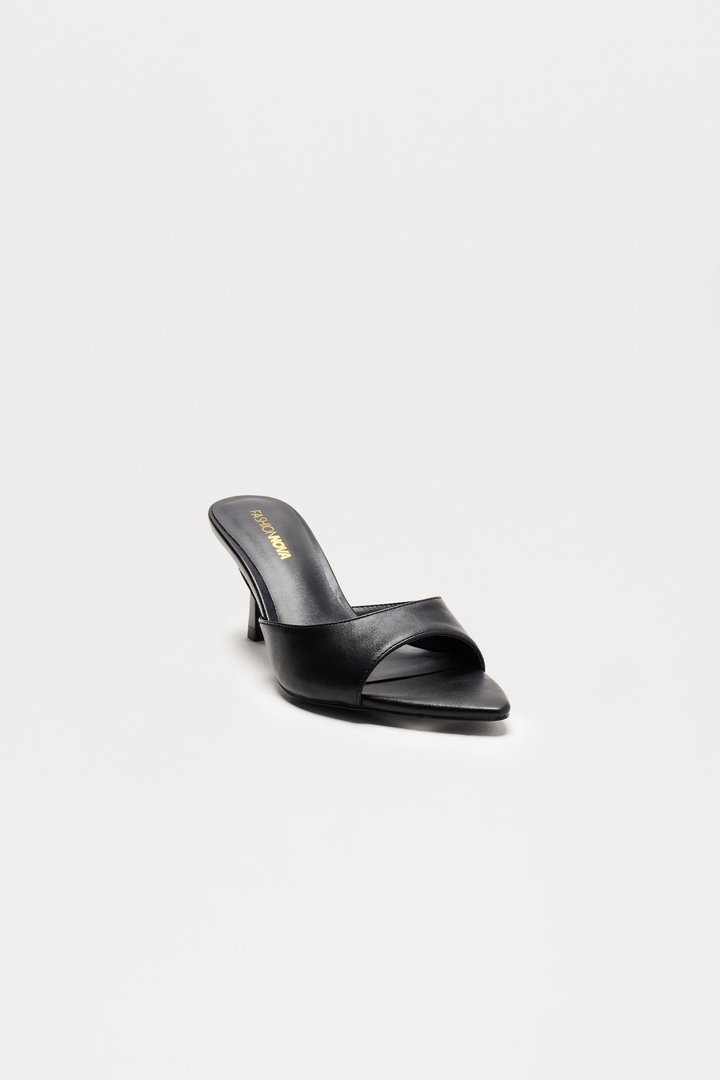 Only Have Eyes For You Heeled Mules - Black