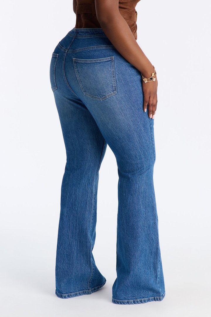 Look Both Ways Stretch Flare Jeans - Medium Wash