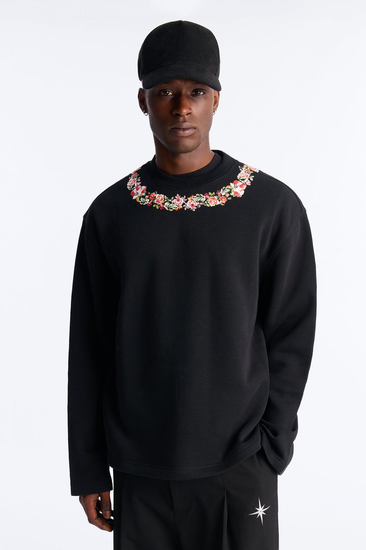 Roses Clean Finished Fleece Crewneck Sweatshirt - Black
