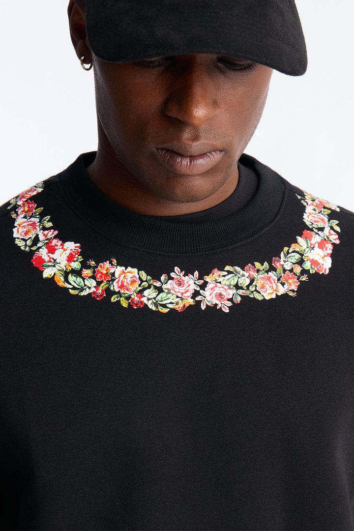 Roses Clean Finished Fleece Crewneck Sweatshirt - Black