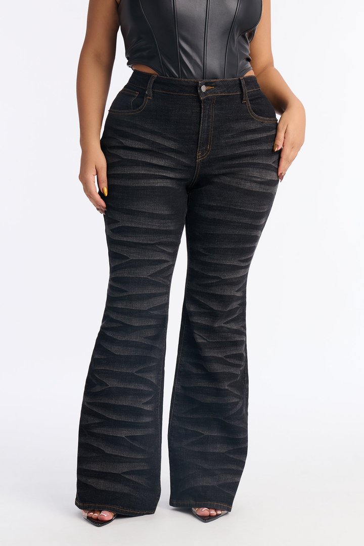 No Secrets Stretch Flare Jeans - Black