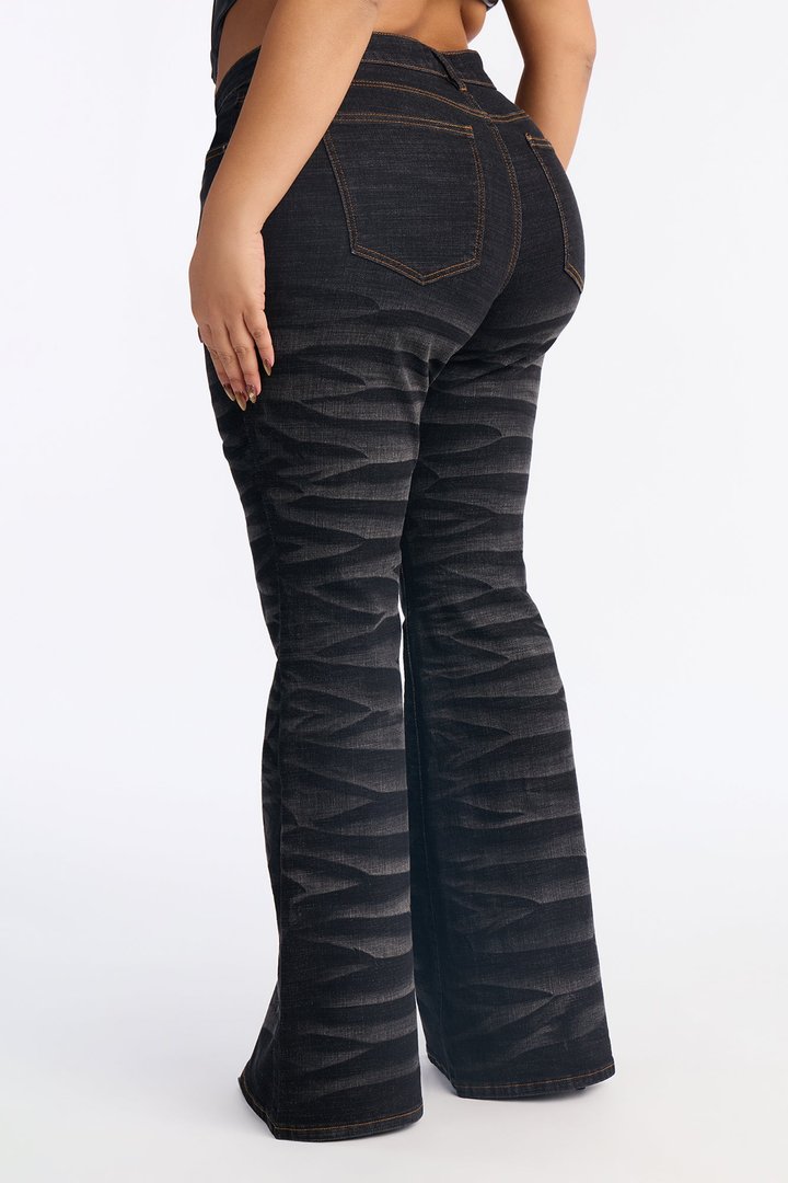 No Secrets Stretch Flare Jeans - Black