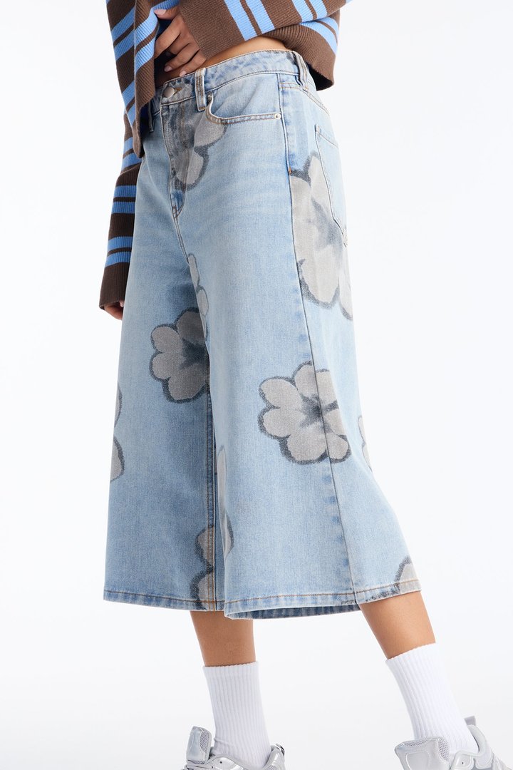 Born To Bloom Wide Leg Culotte Jeans - Light Wash