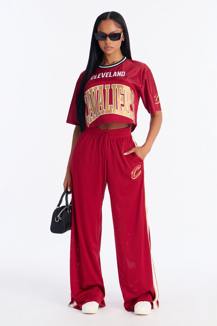 NBA Cleveland Cavaliers Cropped Tee - Wine