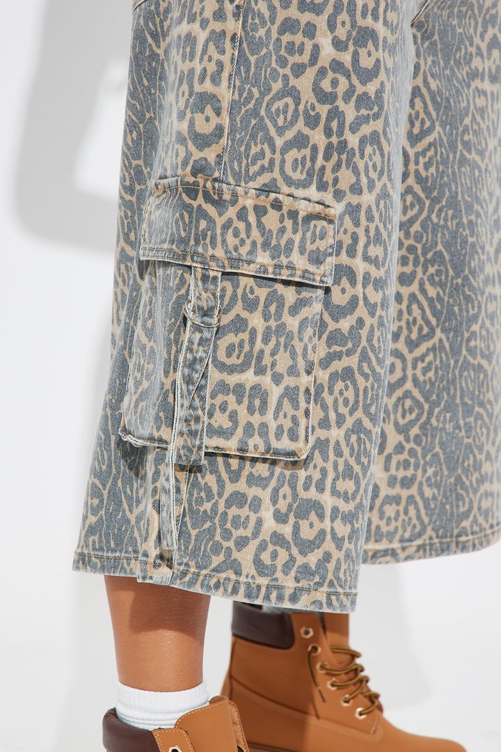 Getting Wild Animal Print Cargo Denim Jorts - Brown Combo
