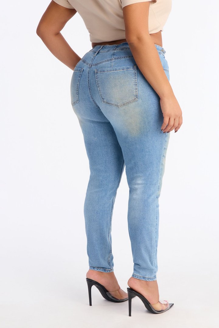 Siena Mid Rise Tinted Skinny Jeans - Light Wash