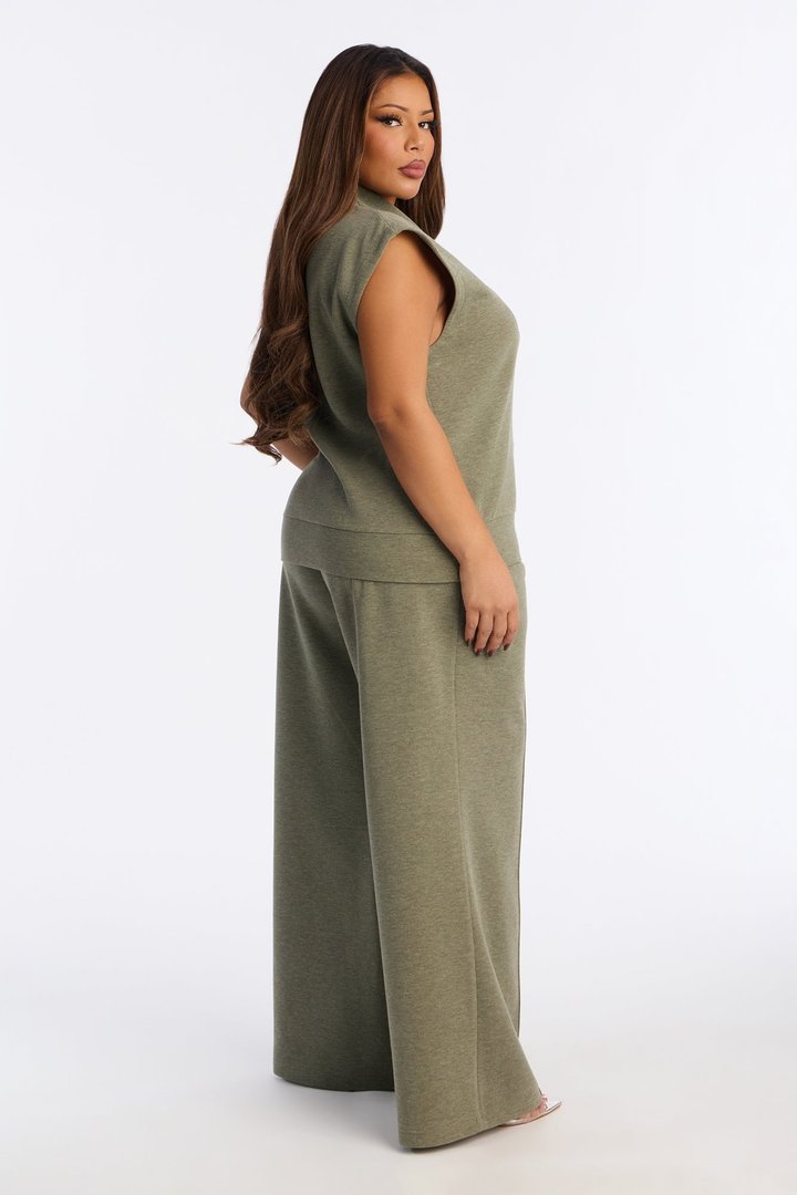 Shea Quarter Zip Sleeveless Pant Set - Olive
