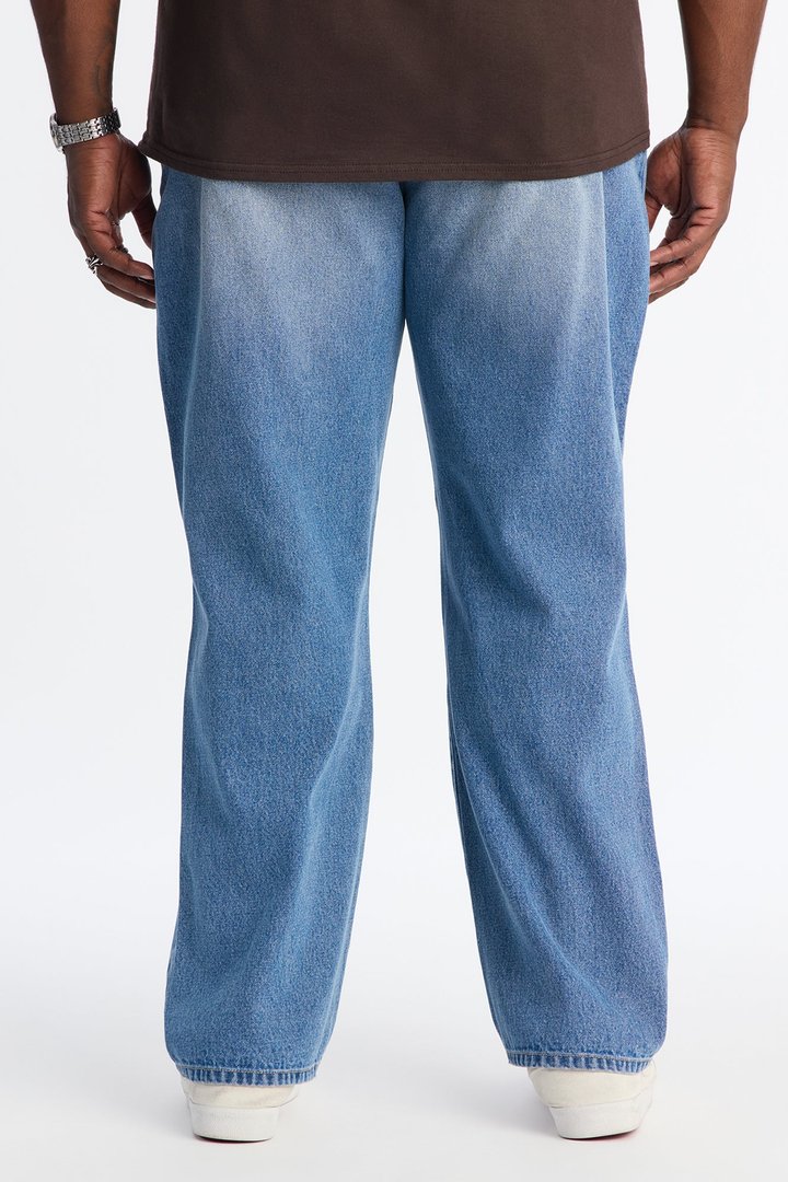 Classic Straight Fit Jeans - Medium Blue Wash