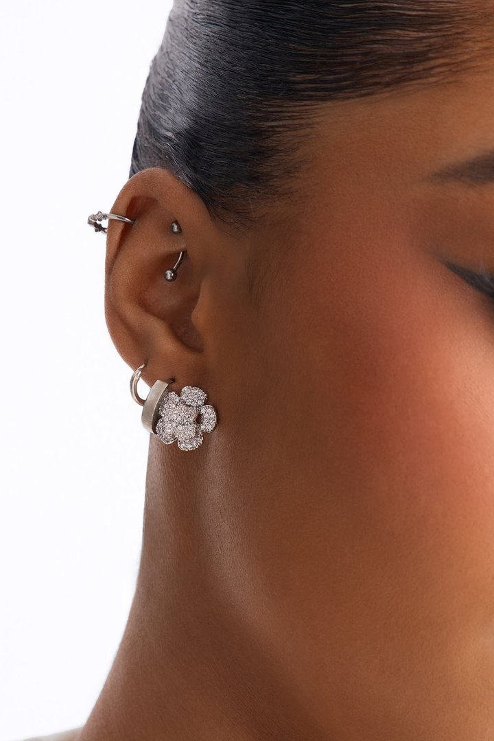 Romance Me Stud Earrings - Silver