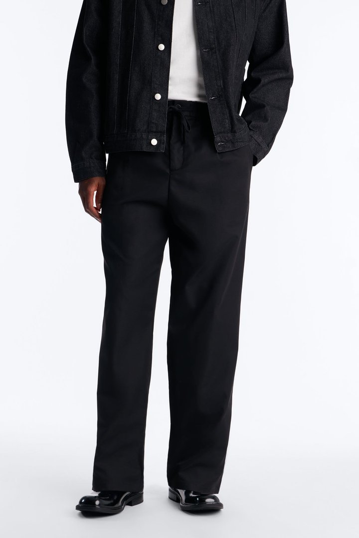 Nelson Pleated Hybrid Relaxed Pant - Black