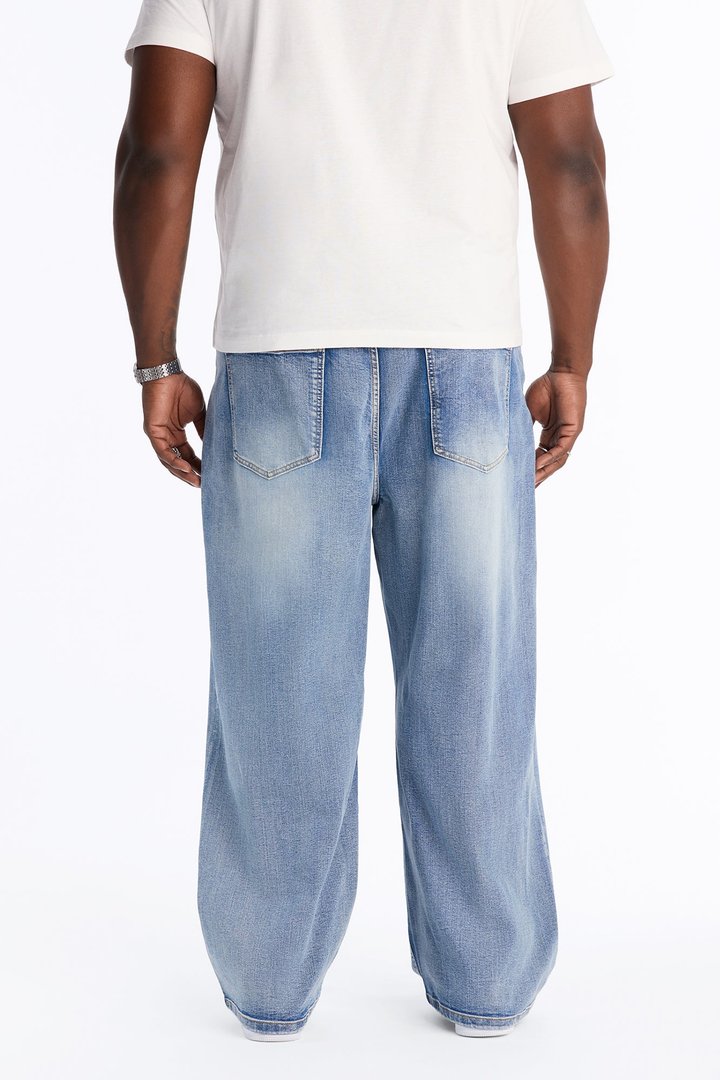 Baggy Classic Destroyed Jean - Light Blue Wash