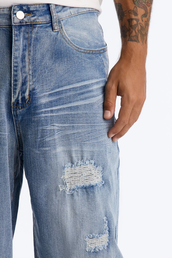 Baggy Classic Destroyed Jean - Light Blue Wash