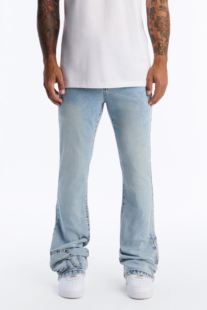 Stacked Skinny Flare Outlaw Hem Jean - Light Wash