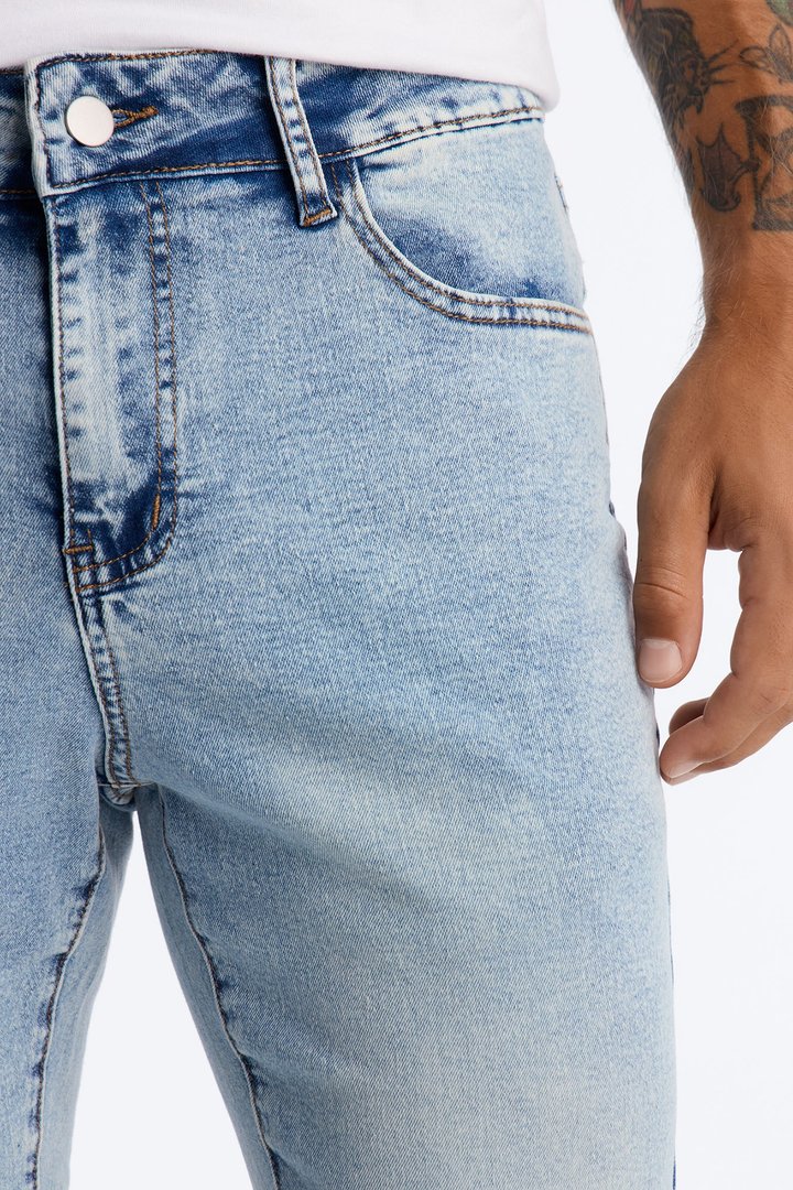 Stacked Skinny Flare Outlaw Hem Jean - Light Wash