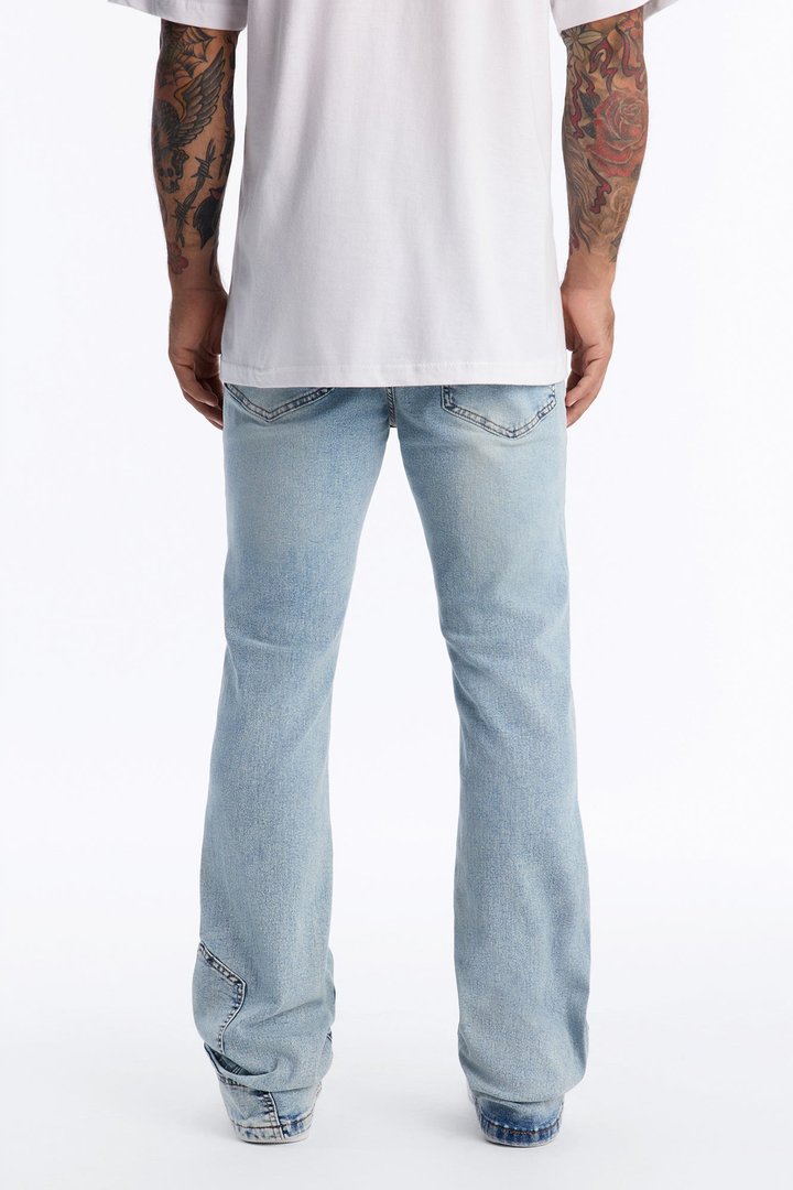 Stacked Skinny Flare Outlaw Hem Jean - Light Wash