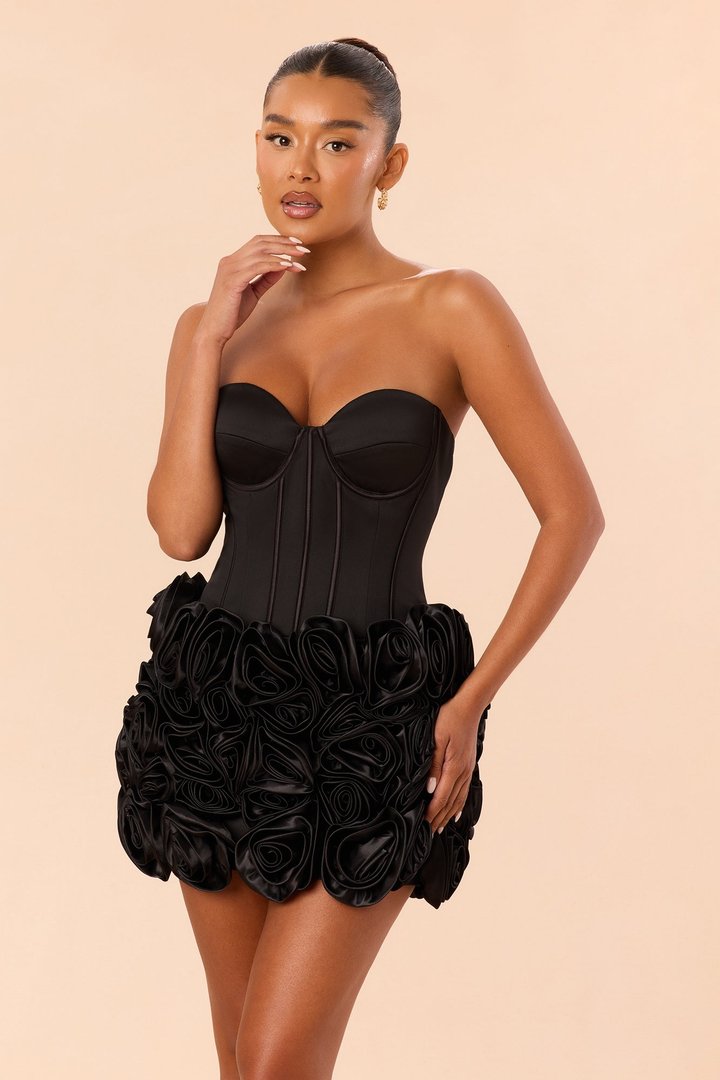 Make An Entrance Floral Applique Maxi Dress - Black