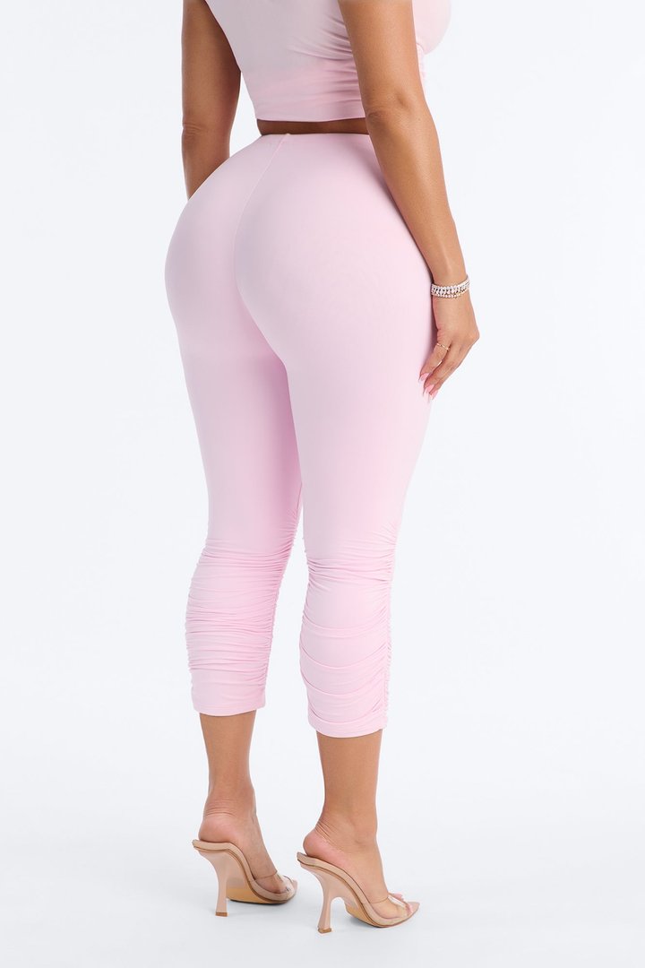 Second Skin Double Lined Ruched Low Rise Capri Legging - Light Pink