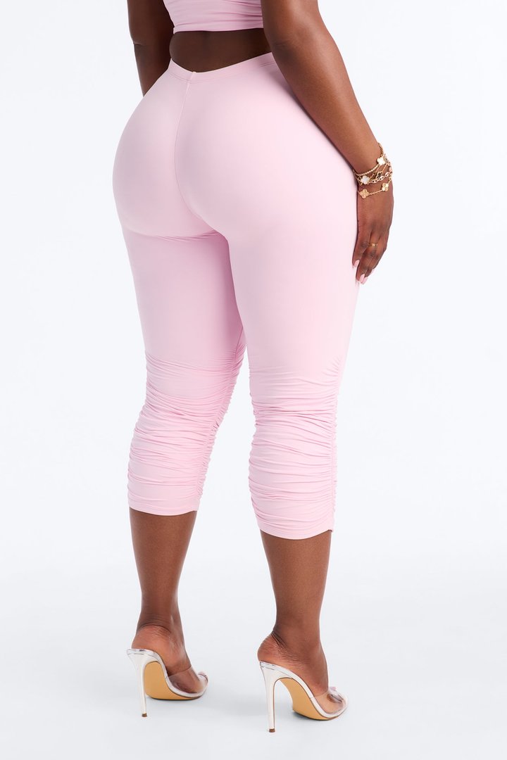 Second Skin Double Lined Ruched Low Rise Capri Legging - Light Pink
