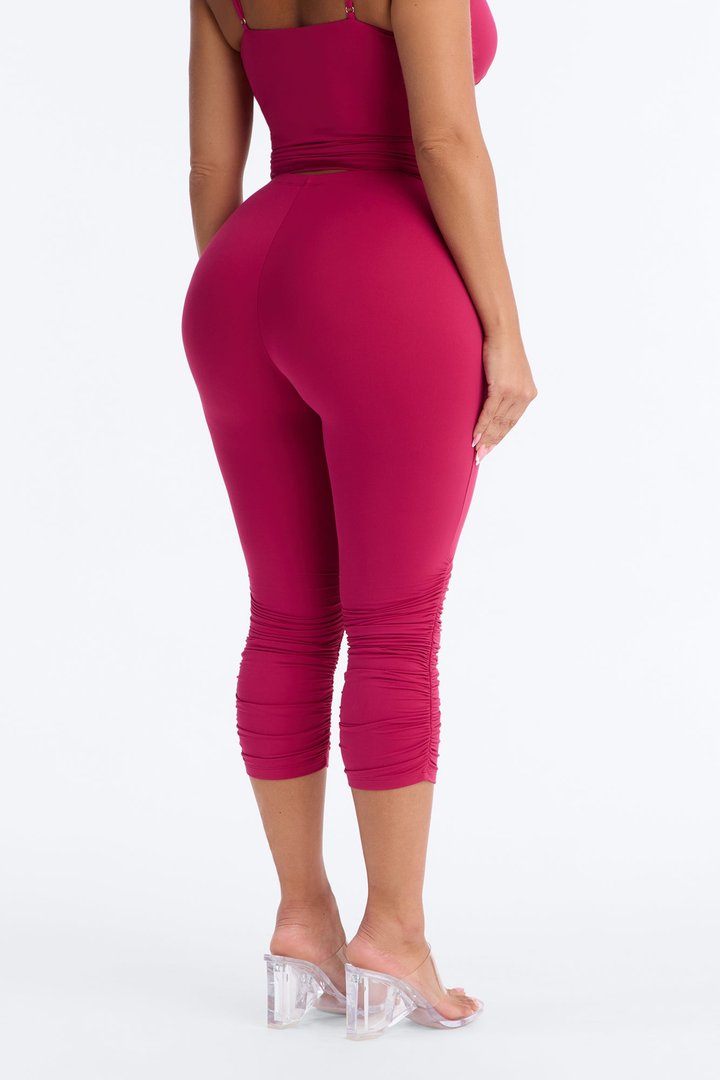 Second Skin Double Lined Ruched Low Rise Capri Legging - Raspberry