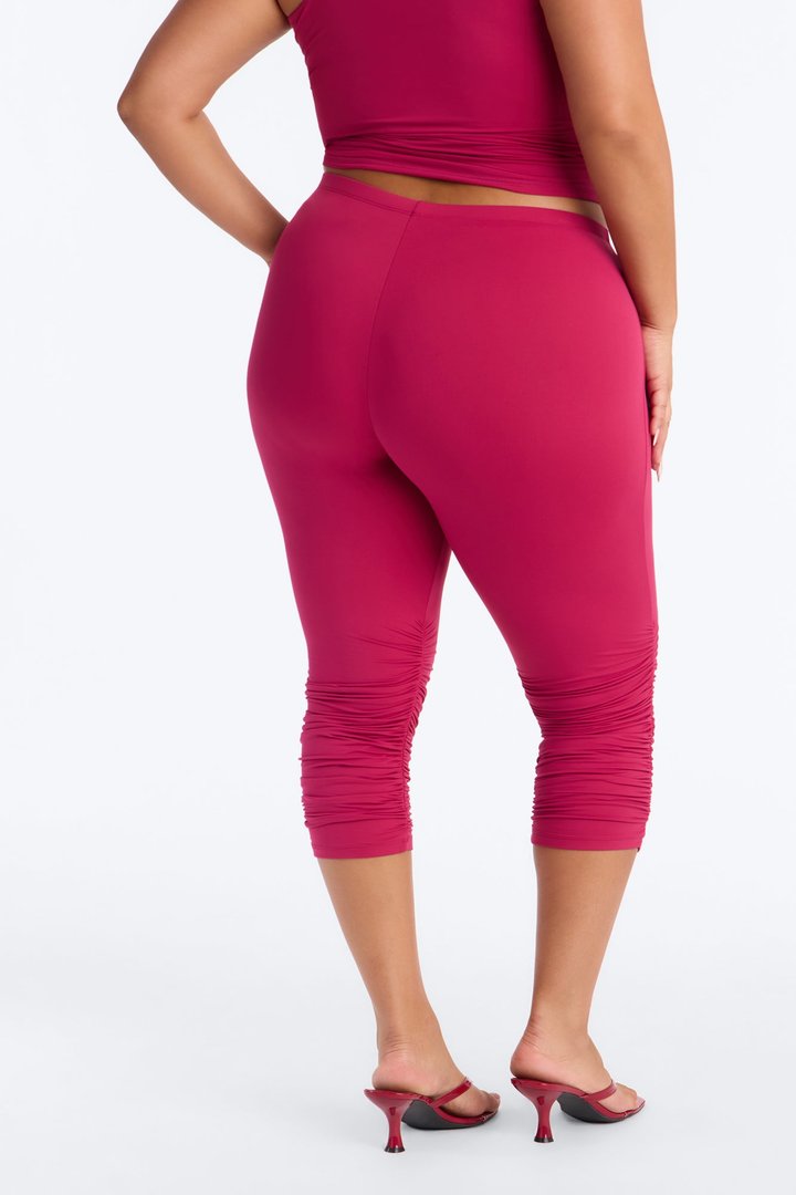 Second Skin Double Lined Ruched Low Rise Capri Legging - Raspberry