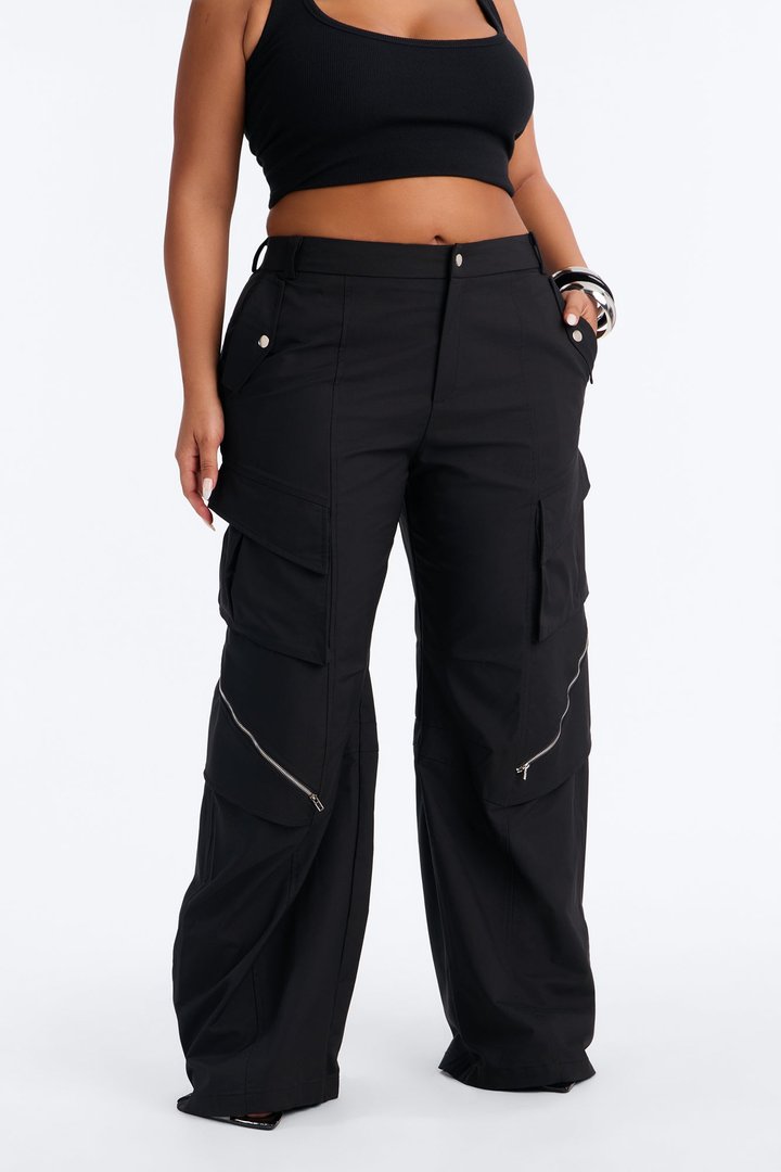 Don't Call Me Windbreaker Wide Leg Cargo Pant 33 - Black