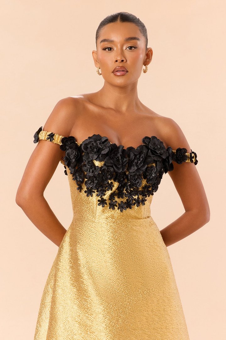 Luxe Feeling Metallic Gown - Gold/Black