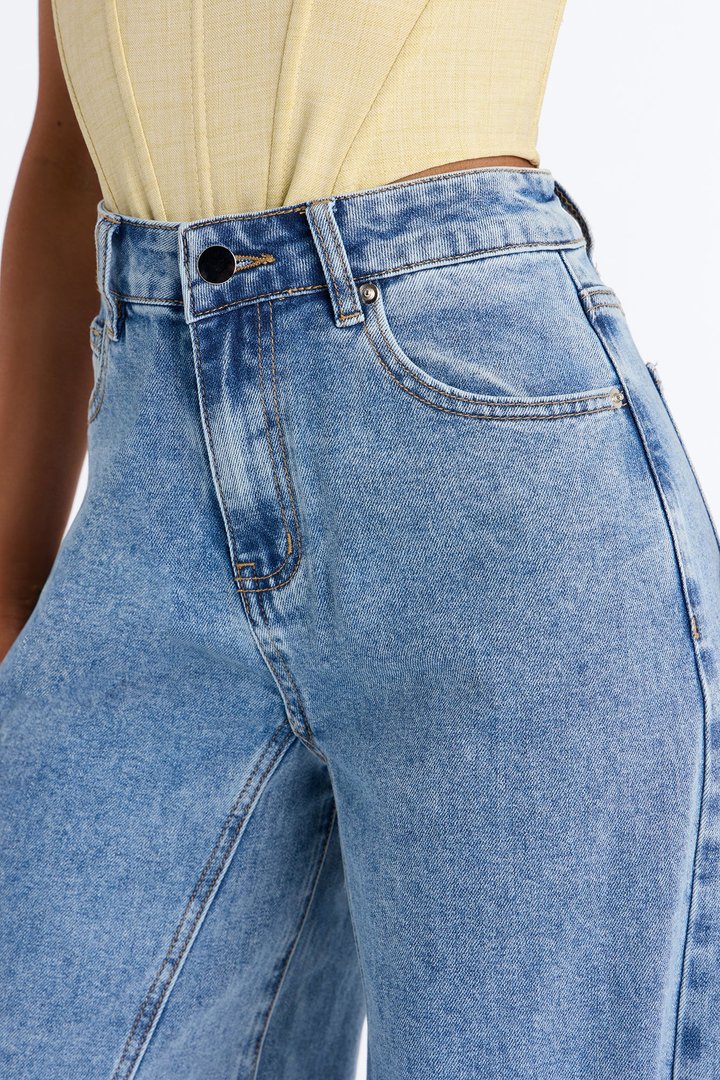 Palermo Nights Stretch Wide Leg Jeans - Light Wash