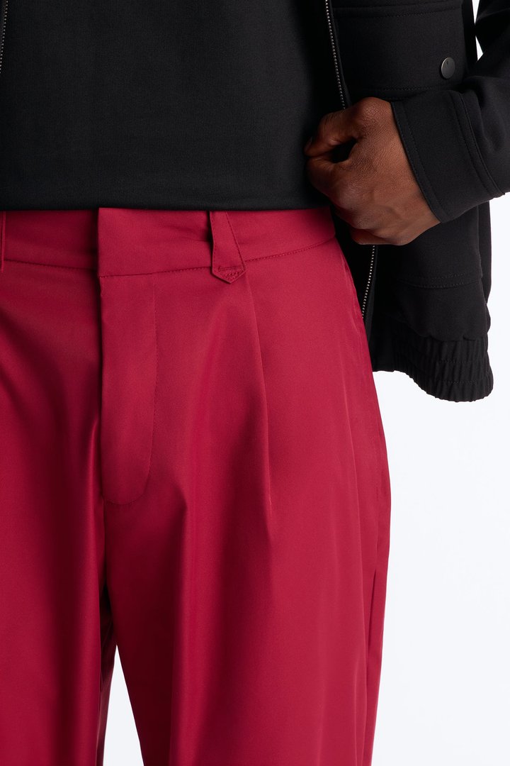Relaxed Straight Heirloom Pleated Trouser - Burgundy