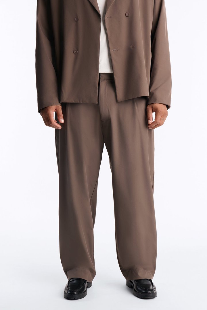 Relaxed Straight Heirloom Pleated Trouser - Grey