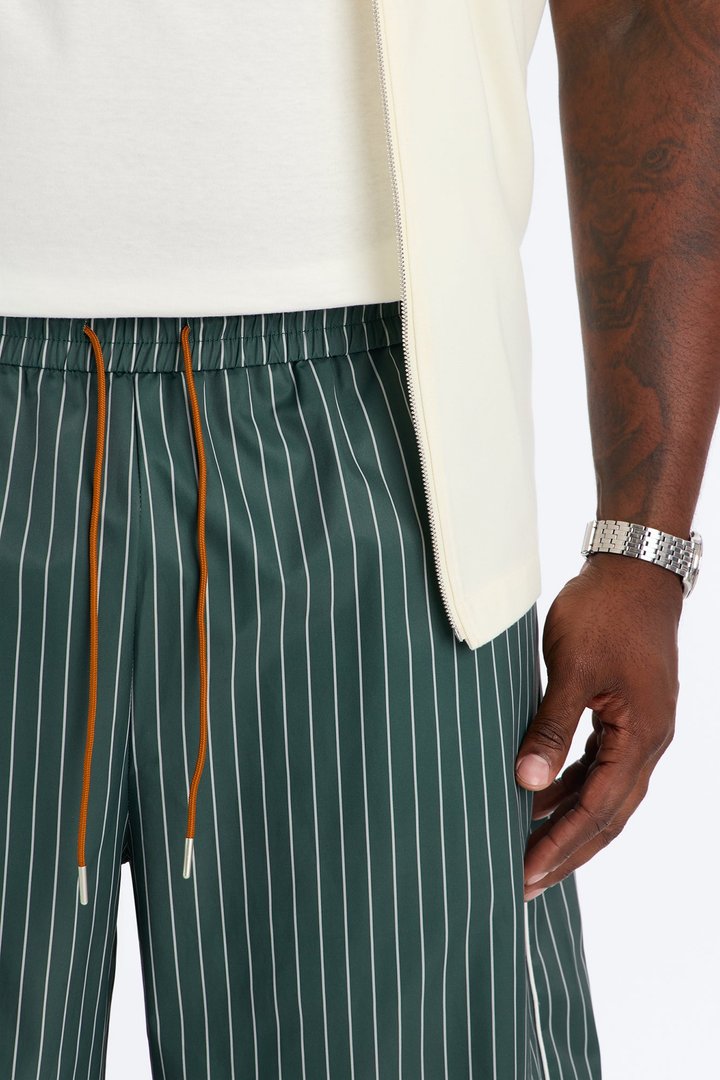 Collegiate Pinstripe Baggy Short - Green