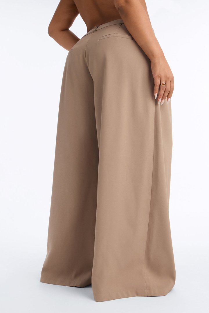 Leora Low Rise Super Wide Baggy Trouser - Taupe